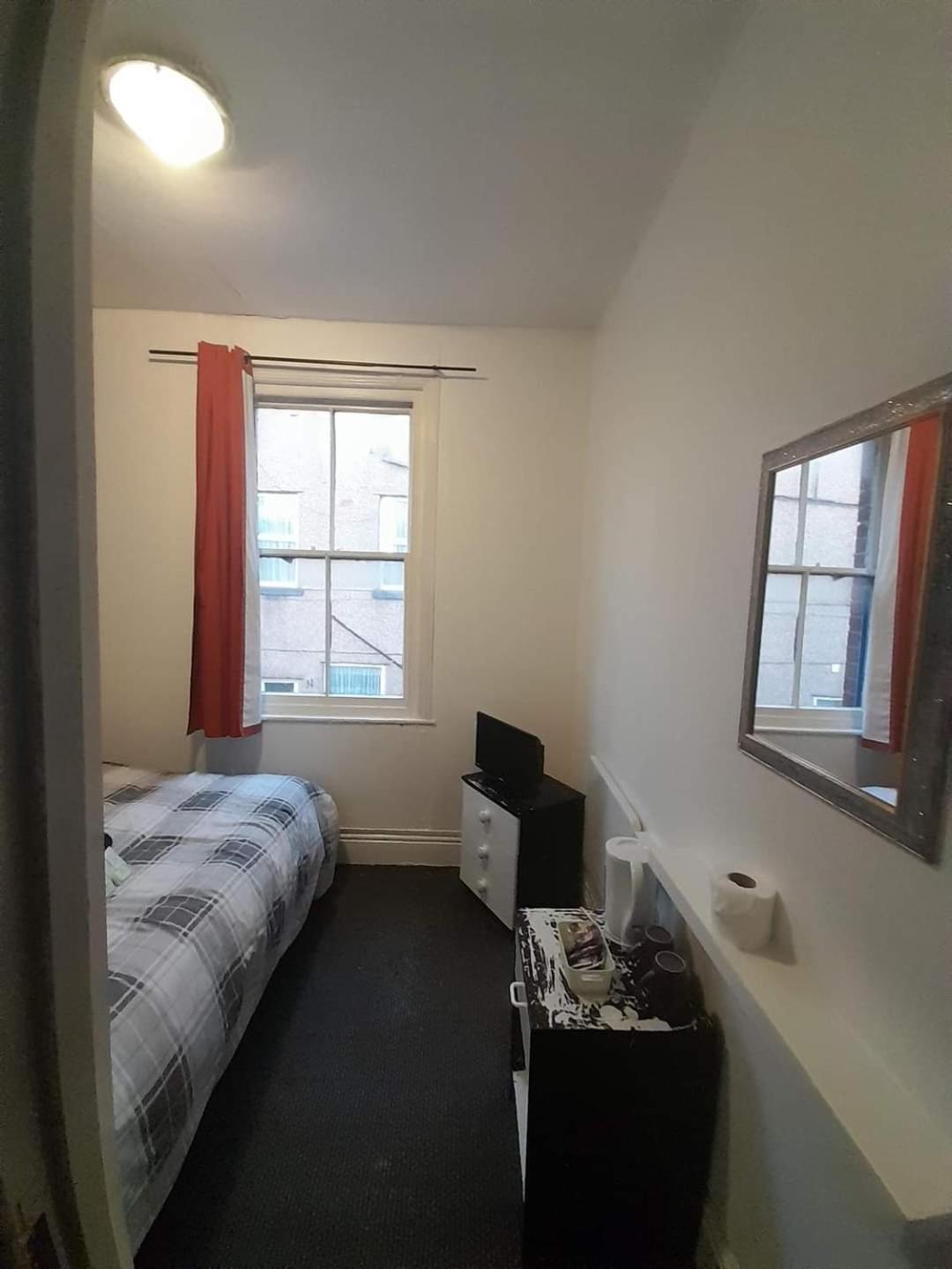 Myroomz Orchid Hotel 블랙풀 외부 사진